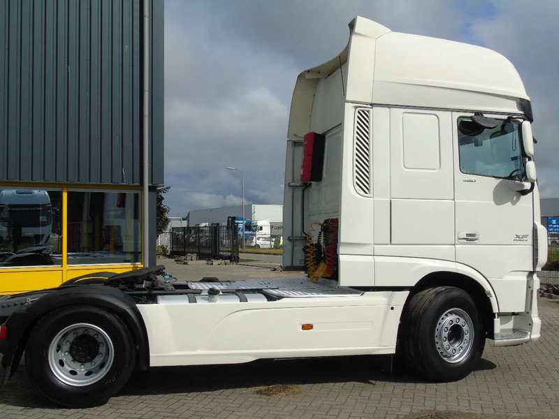 DAF XF 460 + ssc +euro 6 +4x in stock - Tractor unit: picture 3 DAF XF 460 + ssc +euro 6 +4x in stock - Tractor unit: picture 3