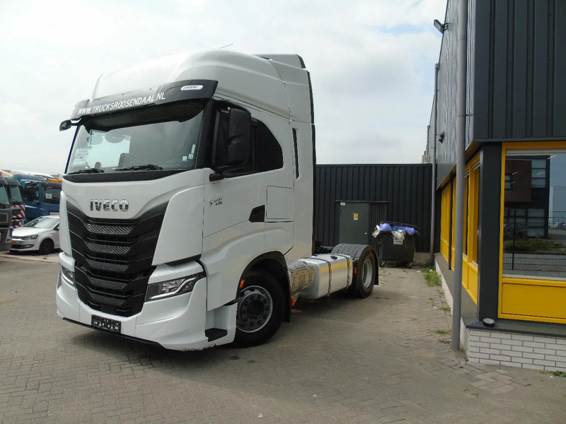 Iveco S-WAY 490 + RETARDER + 93.000KM - Tractor unit: picture 2 Iveco S-WAY 490 + RETARDER + 93.000KM - Tractor unit: picture 2