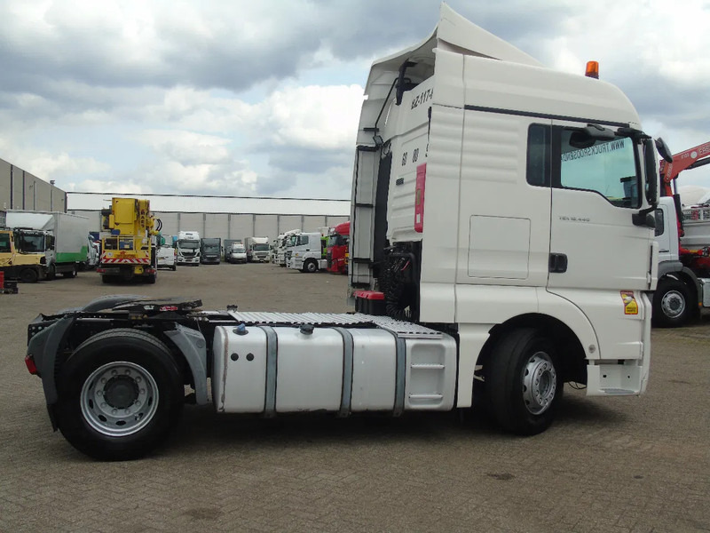 MAN TGX 18.440 + EURO 5 + 3X IN STOCK - Tractor unit: picture 4 MAN TGX 18.440 + EURO 5 + 3X IN STOCK - Tractor unit: picture 4