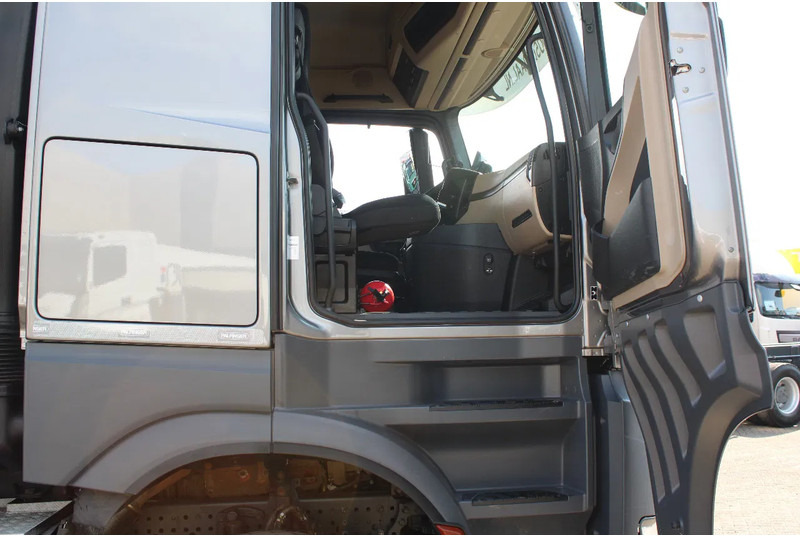 Tractor unit Mercedes-Benz Arocs 2858 + PALFINGER Z15 (2022) + 6X4 + FOREST/WOOD/METAL EDITION: picture 16
