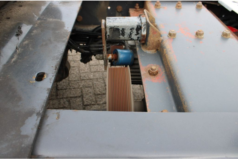 Tractor unit Renault Premium premium 380 + EURO 5: picture 17