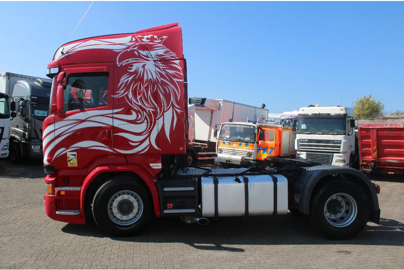 Scania R 520 + V8 + PTO + SPECIAL EDITION - Tractor unit: picture 2 Scania R 520 + V8 + PTO + SPECIAL EDITION - Tractor unit: picture 2