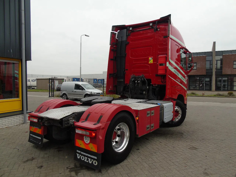 Volvo FH 460 +ADR+ PTO + SPOILER + EURO 6 - Tractor unit: picture 3 Volvo FH 460 +ADR+ PTO + SPOILER + EURO 6 - Tractor unit: picture 3
