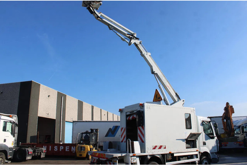Renault Midlum 220 + 14METER + EURO 5 - Truck: picture 4 Renault Midlum 220 + 14METER + EURO 5 - Truck: picture 4