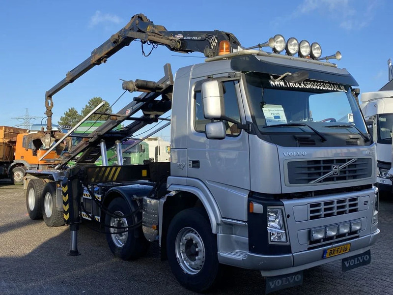 Volvo FM 370 + Euro 5 + Palfinger Z-Q170 Crane + 30ton NCH lift + Container system + hoogsta - Crane truck: picture 3 Volvo FM 370 + Euro 5 + Palfinger Z-Q170 Crane + 30ton NCH lift + Container system + hoogsta - Crane truck: picture 3