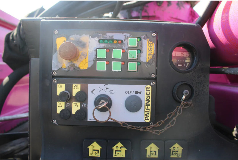 Crane truck Volvo FM 370 + PALFINGER 23002 /6EXT + REMOTE + 6X2 STEERING: picture 17