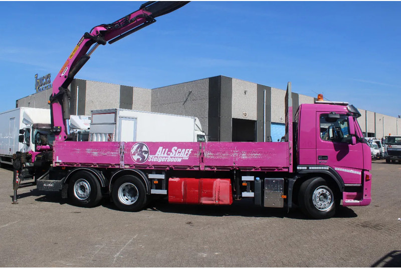 Volvo FM 370 + PALFINGER 23002 /6EXT + REMOTE + 6X2 STEERING - Crane truck: picture 5 Volvo FM 370 + PALFINGER 23002 /6EXT + REMOTE + 6X2 STEERING - Crane truck: picture 5