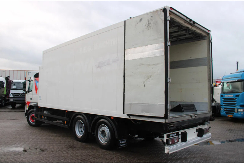 Volvo FMX 370 + EURO 5 + CARRIER + meat + 6x2 + atp - Refrigerator truck: picture 5 Volvo FMX 370 + EURO 5 + CARRIER + meat + 6x2 + atp - Refrigerator truck: picture 5