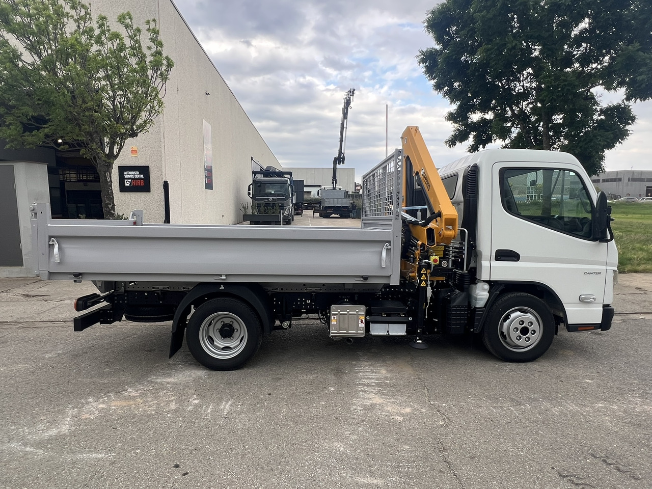 Lease a FUSO 35 3S FUSO 35 3S: picture 6