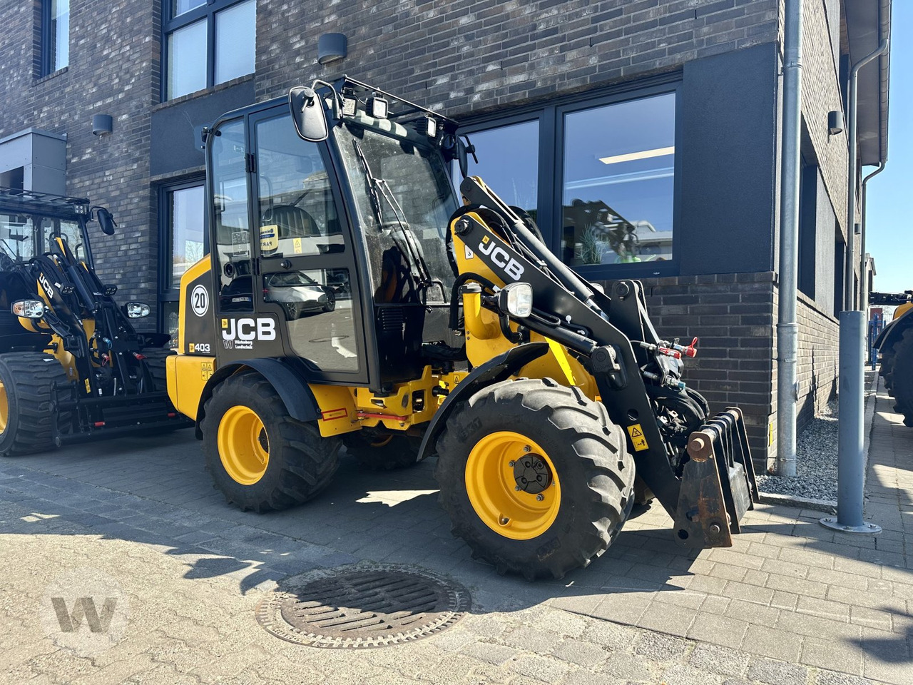 JCB 403 AGRI - Compact loader: picture 1 JCB 403 AGRI - Compact loader: picture 1