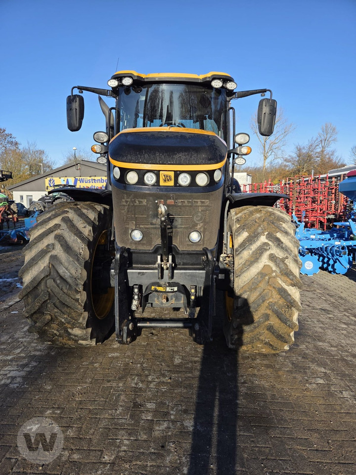 JCB FasTrac 8330 - Farm tractor: picture 3 JCB FasTrac 8330 - Farm tractor: picture 3