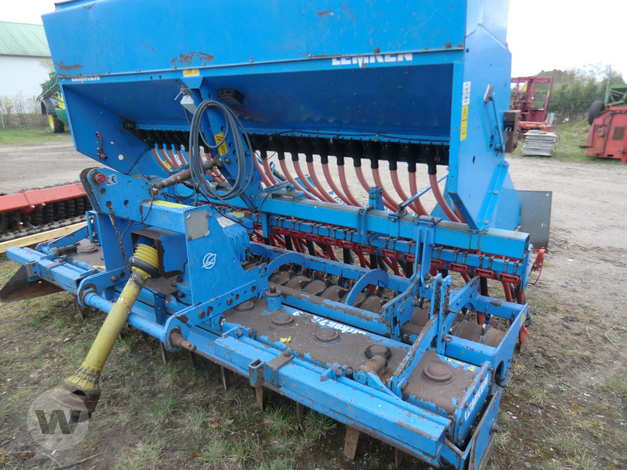Lemken Zirkon 7/300 + DKA 3000 - Combine seed drill: picture 1 Lemken Zirkon 7/300 + DKA 3000 - Combine seed drill: picture 1