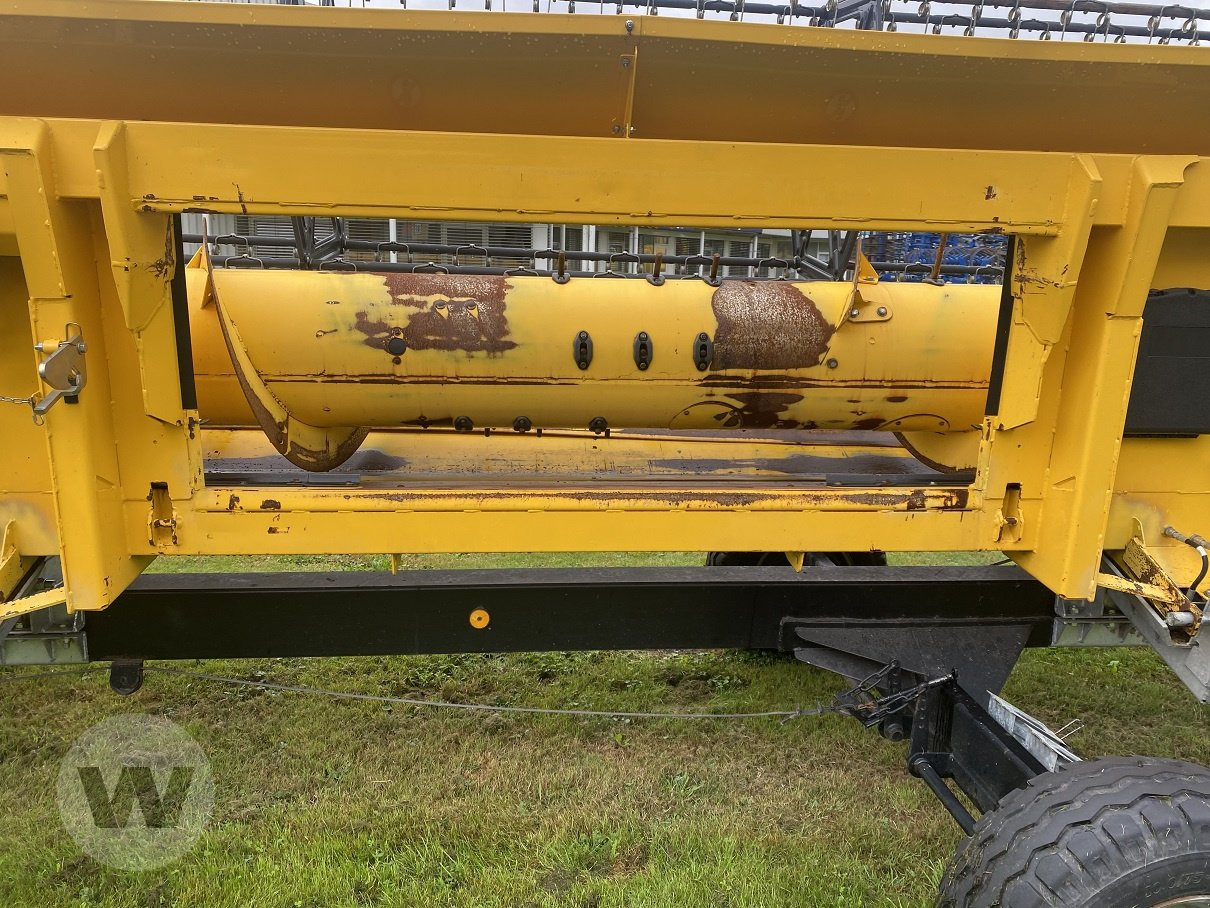 New Holland 760 CG VARIFEED - Grain header: picture 5 New Holland 760 CG VARIFEED - Grain header: picture 5