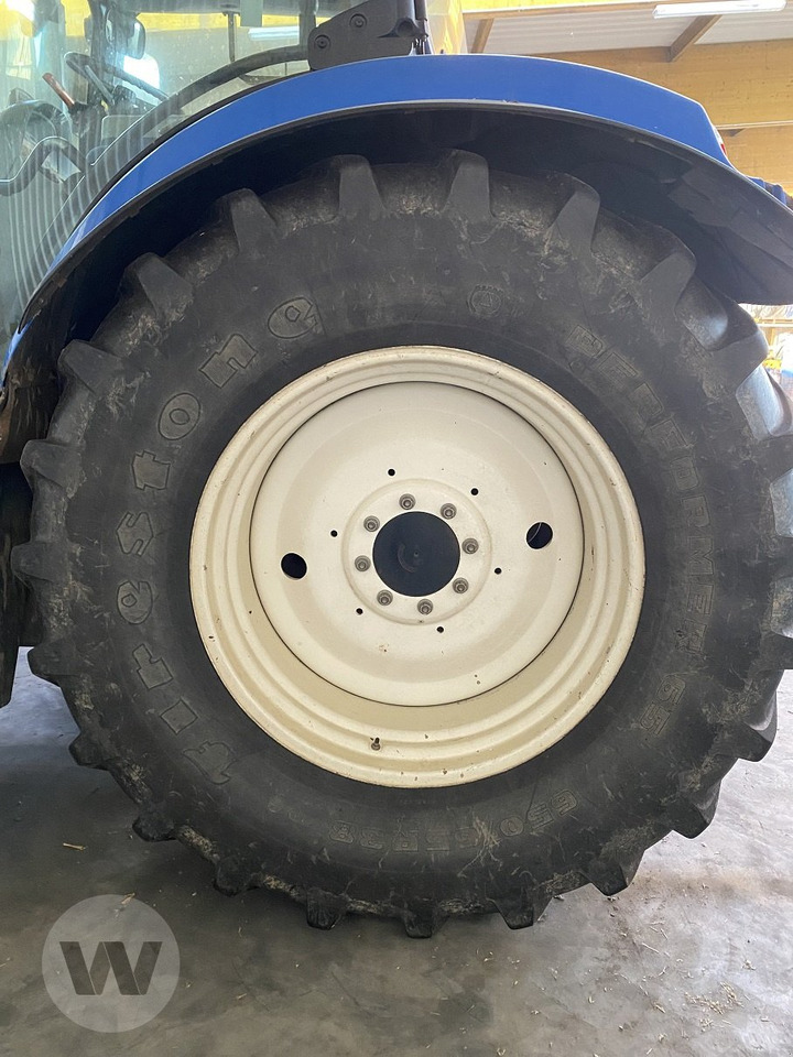 Farm tractor New Holland T 6.175: picture 7