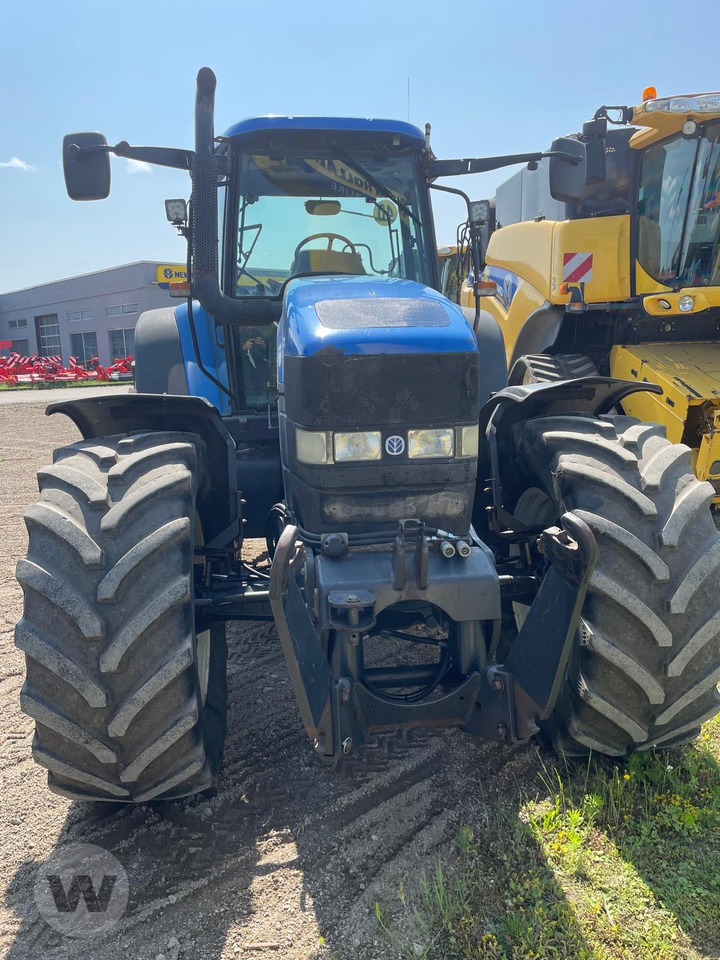New Holland TM 190 - Farm tractor: picture 1 New Holland TM 190 - Farm tractor: picture 1