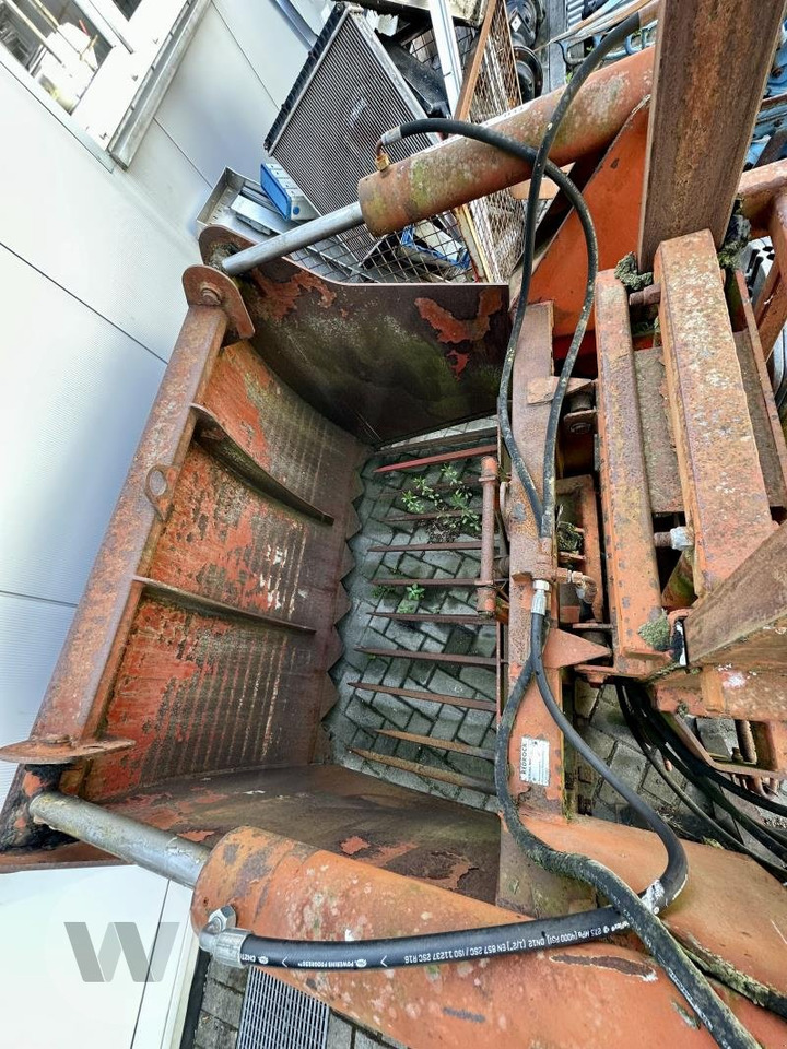 Redrock Alligator - Silage equipment: picture 3 Redrock Alligator - Silage equipment: picture 3