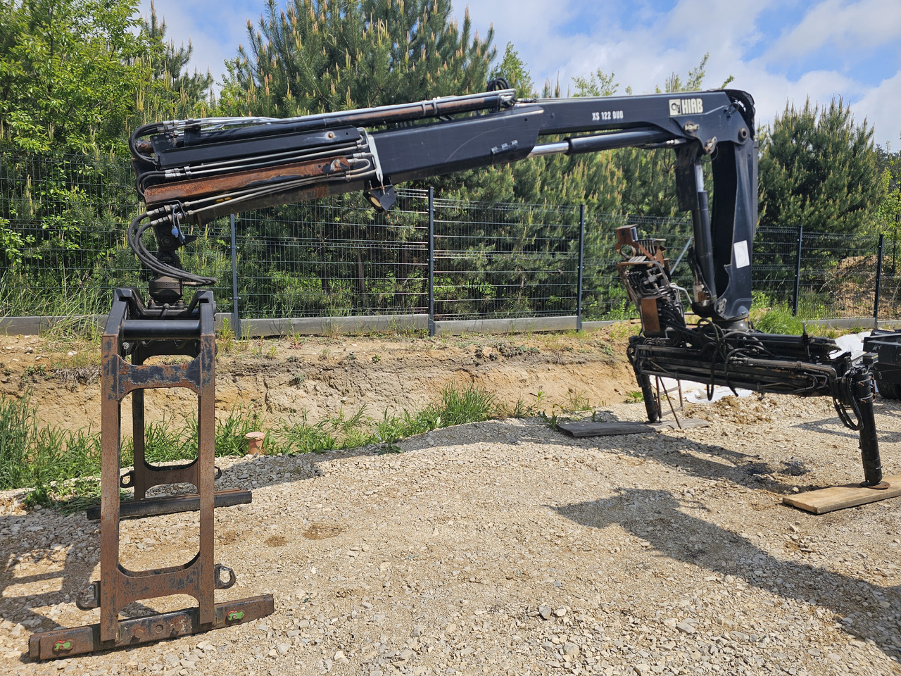 HIAB COMPLETE CRANE / HIAB 122B - 2 DUO / 2013 + GRABBER - Loader crane: picture 1 HIAB COMPLETE CRANE / HIAB 122B - 2 DUO / 2013 + GRABBER - Loader crane: picture 1