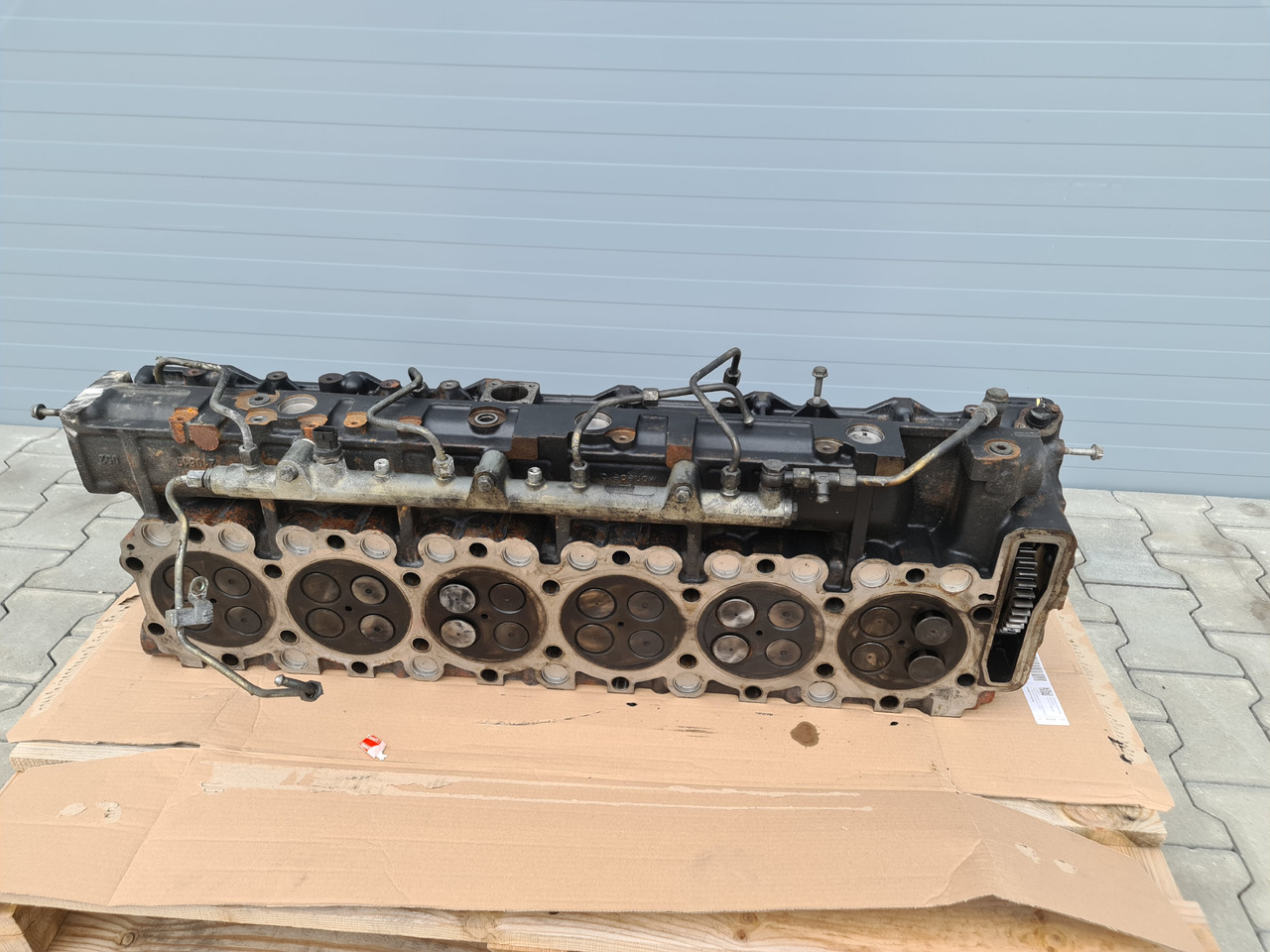MAN TGX TGA / CYLINDER HEAD / D20 ENGINE / EURO 3 4 5 / WORLDWIDE DELIVERY - Cylinder head: picture 1 MAN TGX TGA / CYLINDER HEAD / D20 ENGINE / EURO 3 4 5 / WORLDWIDE DELIVERY - Cylinder head: picture 1