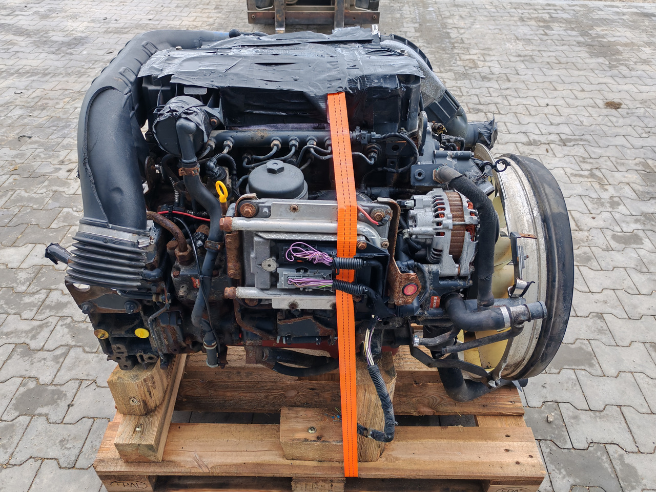 Engine RENAULT DXI5 180 EUV / EURO 5 / COMPLETE ENGINE: picture 6