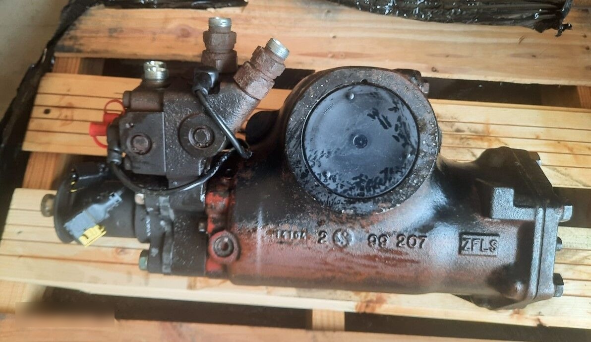 Renault RANGE K C KERAX 8X4 EURO6 Renault - Steering gear for Truck: picture 1 Renault RANGE K C KERAX 8X4 EURO6 Renault - Steering gear for Truck: picture 1