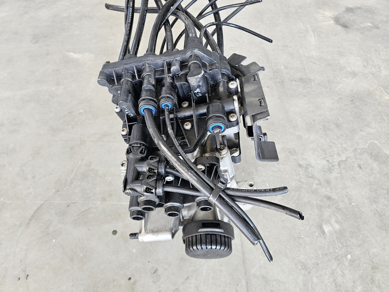 SCANIA APS AIR DRYIER VALVE / 2608040 / WORLDWIDE DELIVERY - Brake valve: picture 5 SCANIA APS AIR DRYIER VALVE / 2608040 / WORLDWIDE DELIVERY - Brake valve: picture 5