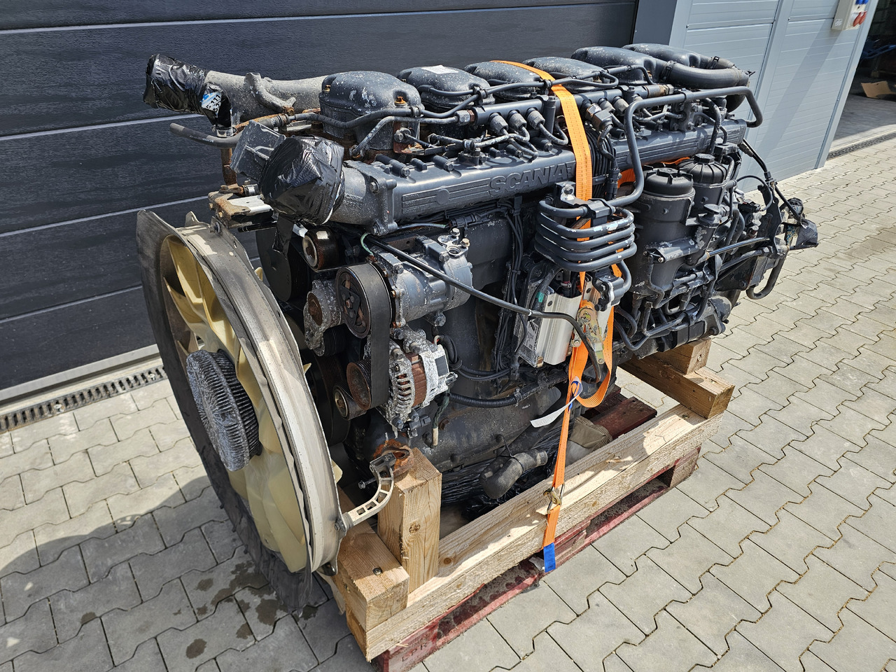 SCANIA R450 / DC13 147 / EURO 6 / COMPLETE ENGINE - Engine: picture 2 SCANIA R450 / DC13 147 / EURO 6 / COMPLETE ENGINE - Engine: picture 2