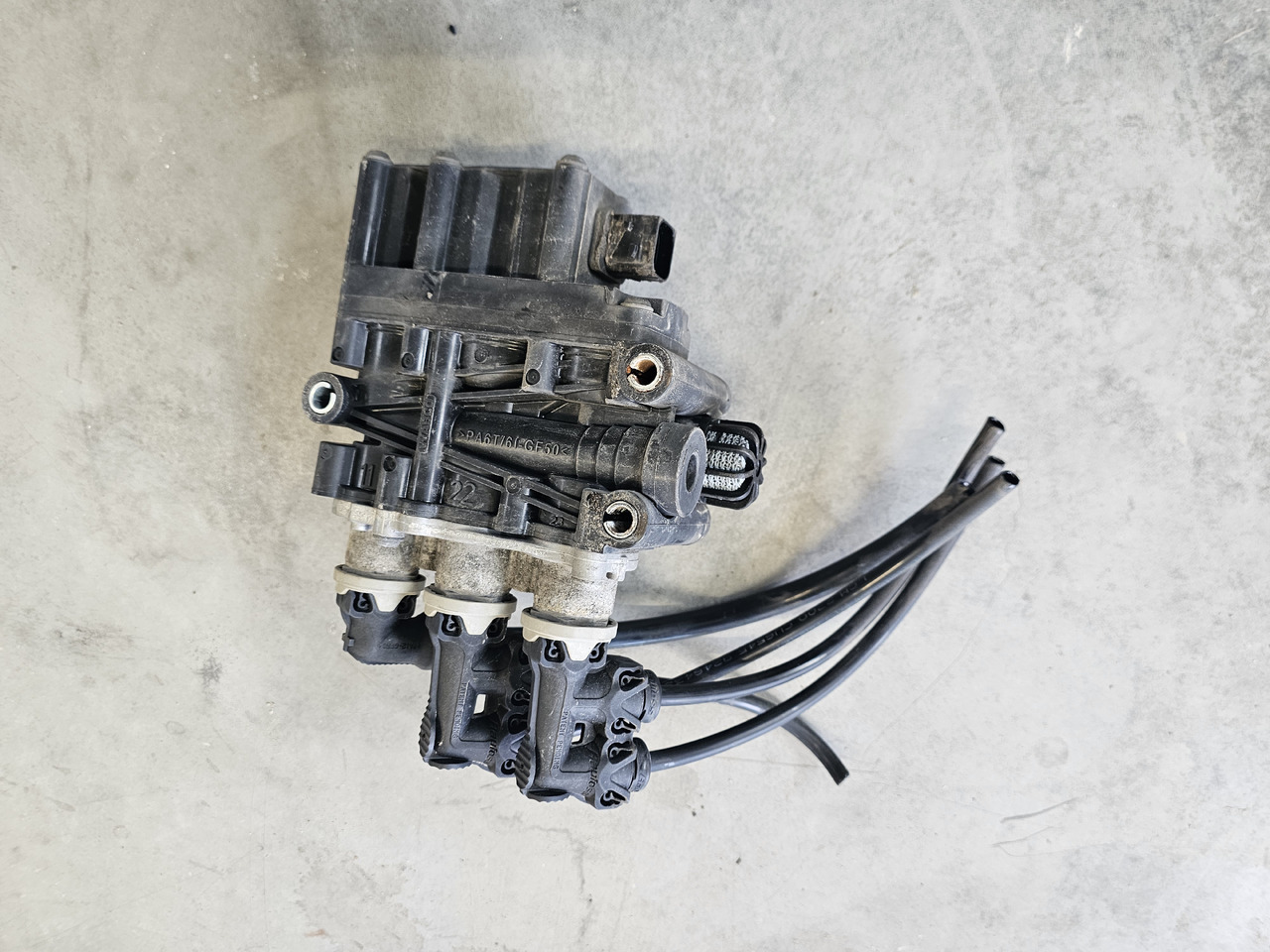 SCANIA S, R, P, G / ECAS CONTROL VALVE / 1889795 - Brake valve: picture 3 SCANIA S, R, P, G / ECAS CONTROL VALVE / 1889795 - Brake valve: picture 3