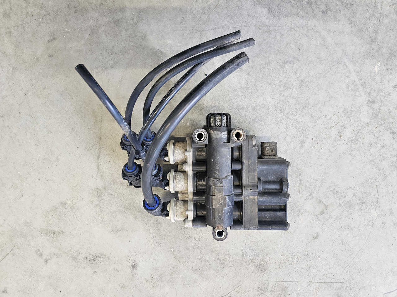 SCANIA S, R, P, G / ECAS CONTROL VALVE / 1889795 - Brake valve: picture 2 SCANIA S, R, P, G / ECAS CONTROL VALVE / 1889795 - Brake valve: picture 2