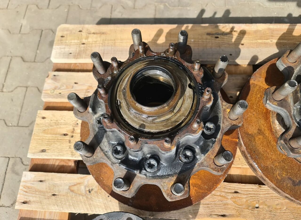 Scania R truck - Wheel hub for Truck: picture 4 Scania R truck - Wheel hub for Truck: picture 4
