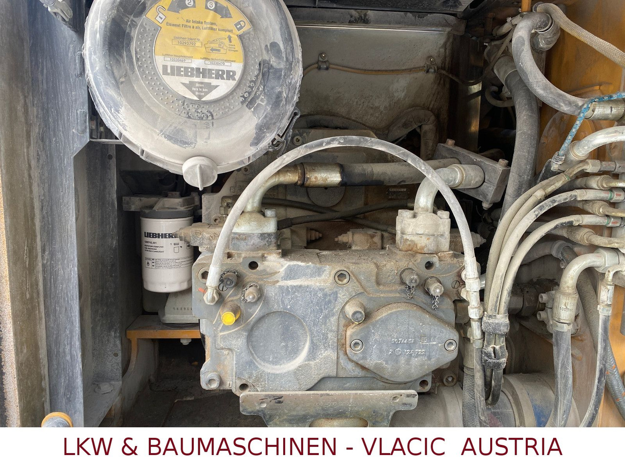 Crawler excavator Liebherr R 924 LC: picture 8 Crawler excavator Liebherr R 924 LC: picture 8