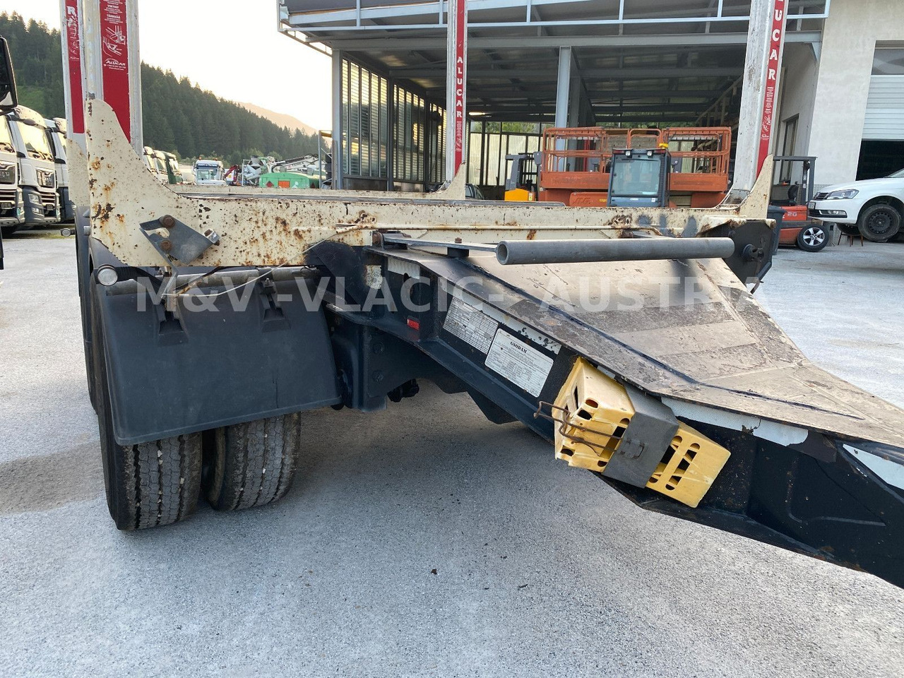 Timber truck, Crane truck MAN 33.500 6X6 mit Kran PENZ 12Z: picture 18