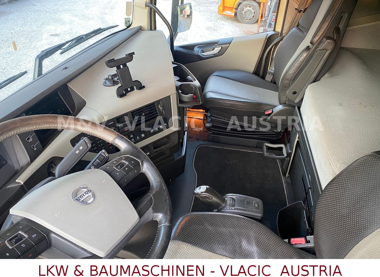 Volvo FH 540 (6X4) D13K540 - Timber truck: picture 4 Volvo FH 540 (6X4) D13K540 - Timber truck: picture 4