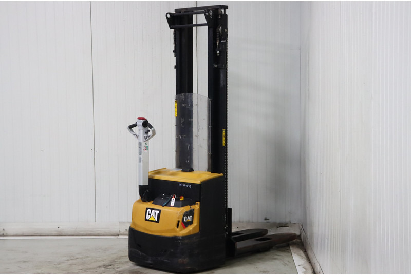 Stacker Caterpillar NSP14: picture 7 Stacker Caterpillar NSP14: picture 7