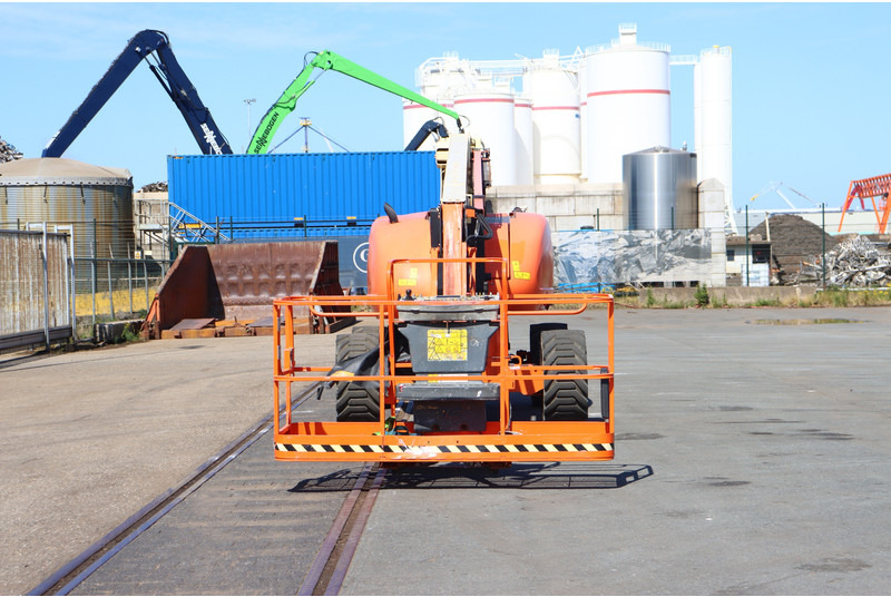 JLG 800AJ - Articulated boom: picture 3 JLG 800AJ - Articulated boom: picture 3