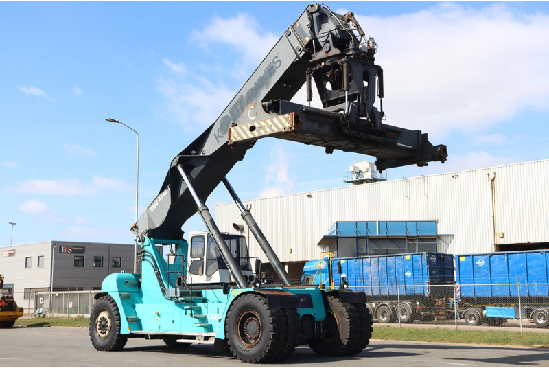 KONECRANES 4542TB5 - Reach stacker: picture 1 KONECRANES 4542TB5 - Reach stacker: picture 1