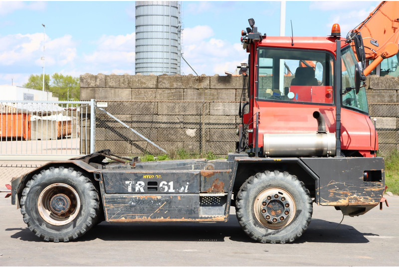 Terminal tractor Kalmar TR618iA: picture 8