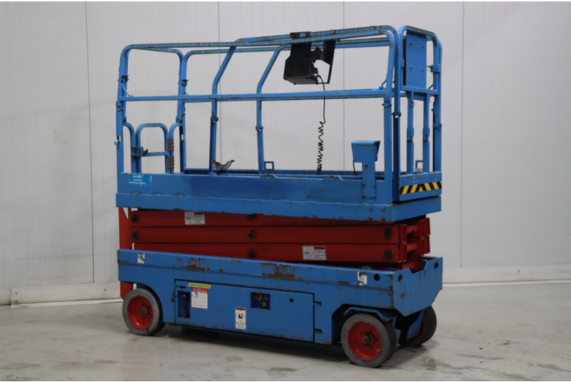 Mantall XE80C - Scissor lift: picture 2 Mantall XE80C - Scissor lift: picture 2