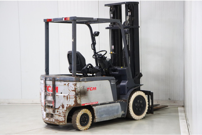 Electric forklift TCM FB30-7: picture 6