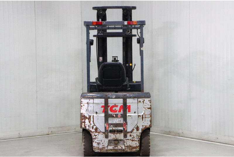 Electric forklift TCM FB30-7: picture 5