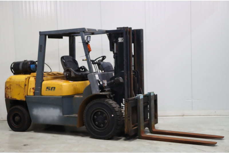 TCM FG50T9 - LPG forklift: picture 1 TCM FG50T9 - LPG forklift: picture 1
