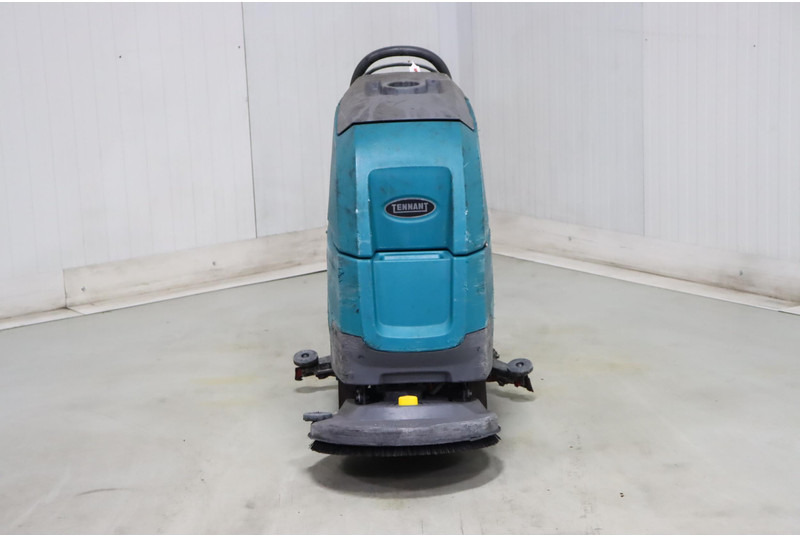 TENNANT T300 - Scrubber dryer: picture 2 TENNANT T300 - Scrubber dryer: picture 2