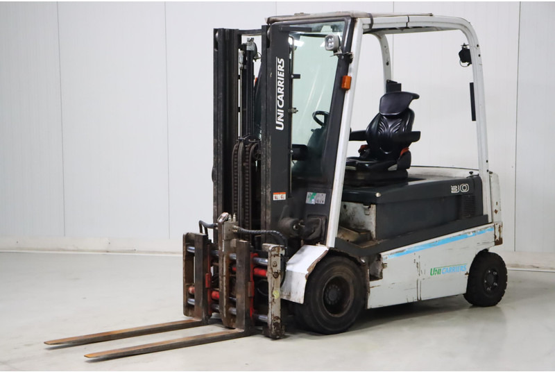 UniCarriers G1Q2L30Q - Electric forklift: picture 3 UniCarriers G1Q2L30Q - Electric forklift: picture 3