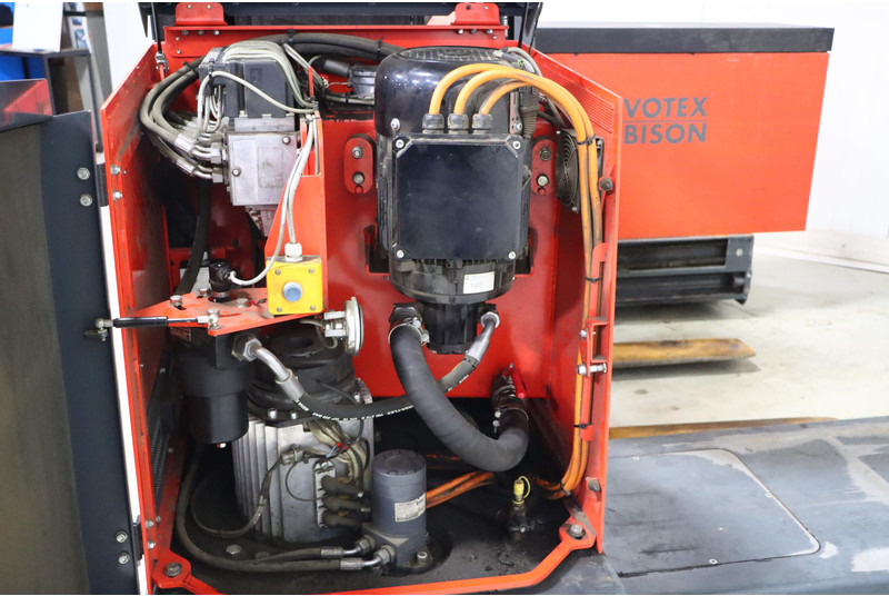 Votex Bison Compact - Side loader: picture 5 Votex Bison Compact - Side loader: picture 5