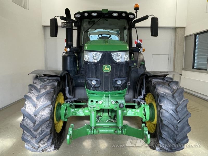 John Deere 6215R - Farm tractor: picture 4 John Deere 6215R - Farm tractor: picture 4