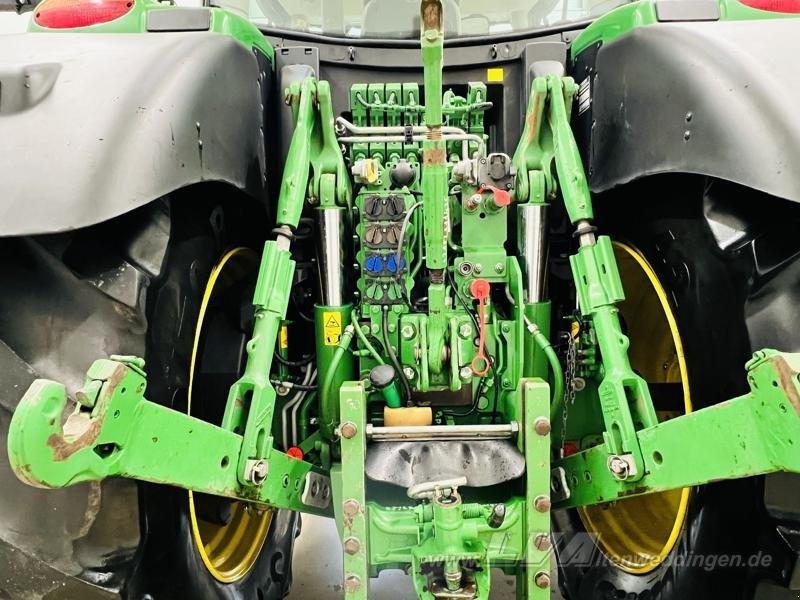Farm tractor John Deere 6215R: picture 6