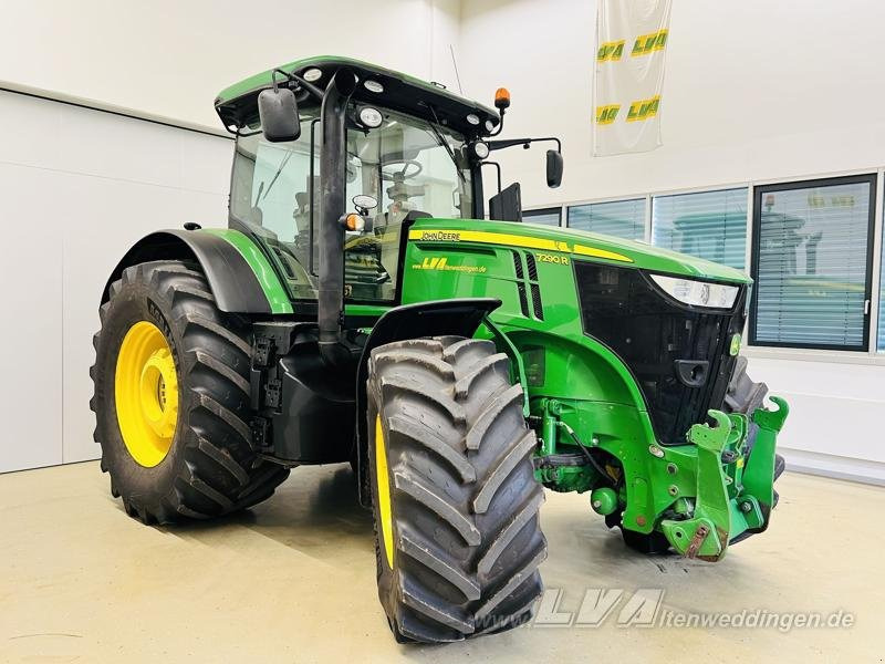 John Deere 7290R - Farm tractor: picture 2 John Deere 7290R - Farm tractor: picture 2