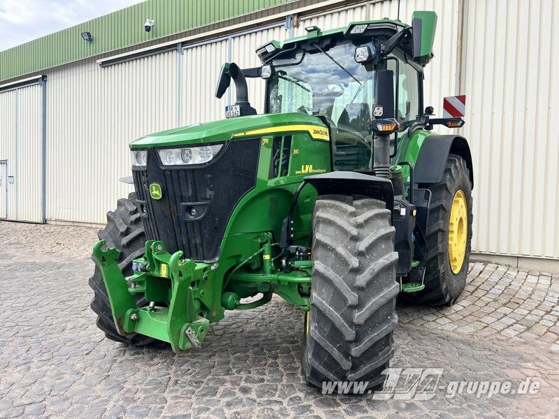 John Deere 7R 310 - Farm tractor: picture 1 John Deere 7R 310 - Farm tractor: picture 1