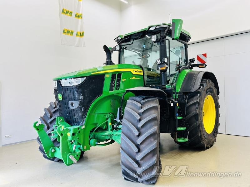 Farm tractor John Deere 7R 330: picture 1