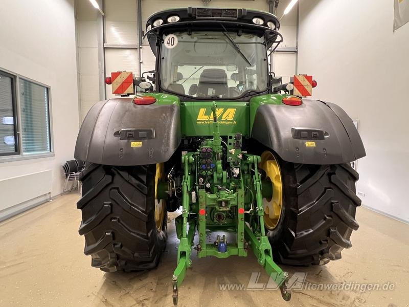 John Deere 8295R - Farm tractor: picture 4 John Deere 8295R - Farm tractor: picture 4