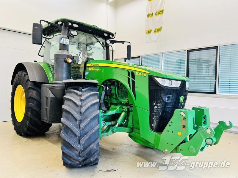 John Deere 8345R FRONT PTO - Farm tractor: picture 2 John Deere 8345R FRONT PTO - Farm tractor: picture 2